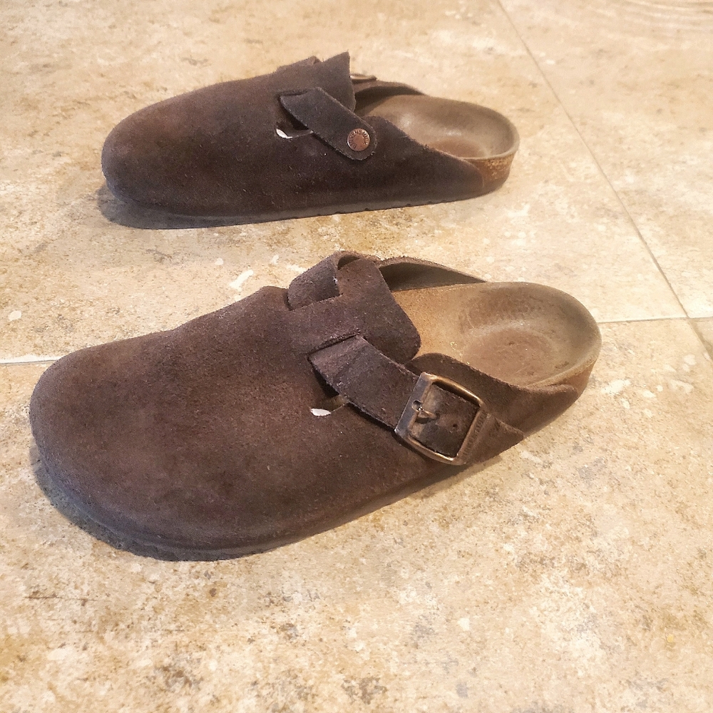 Birkenstock brown suede mule clogs